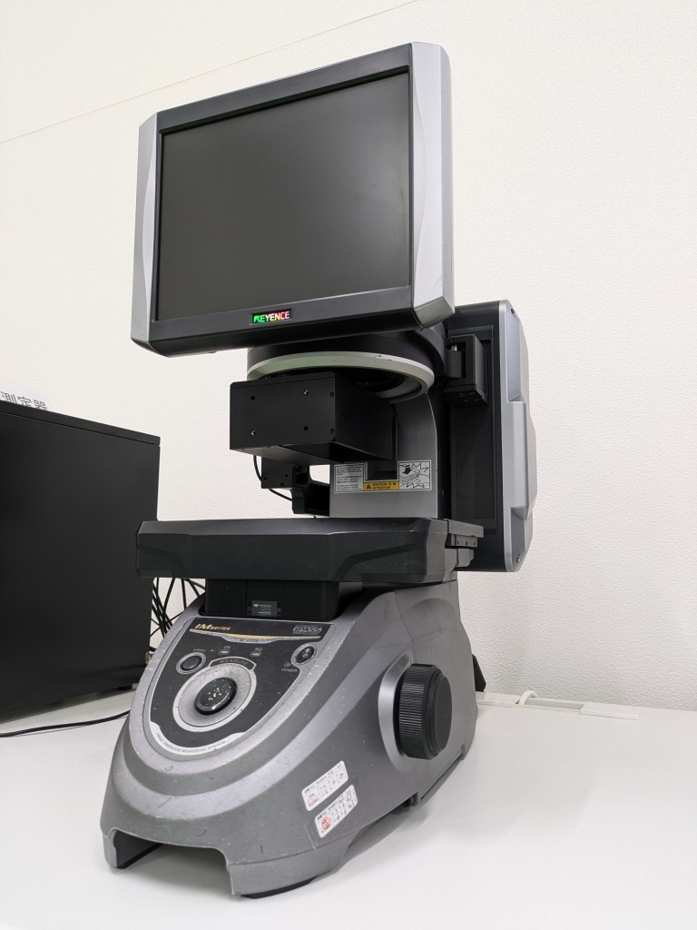 画像寸法測定器の写真